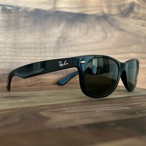 Ray-Ban New Wayfarer RB2132